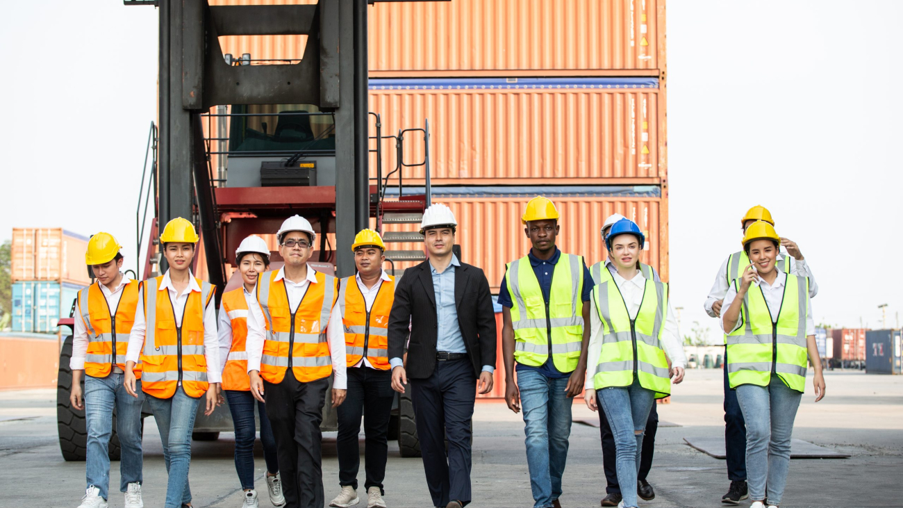Bulk hiring services UAE — Gulf Workforce mass recruitment team Dubai